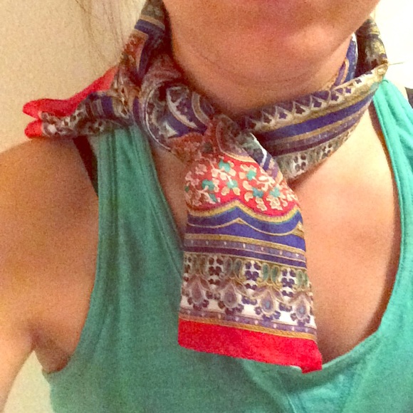 Gorgeous Necktie/Scarf/Handkerchief - Picture 2 of 3